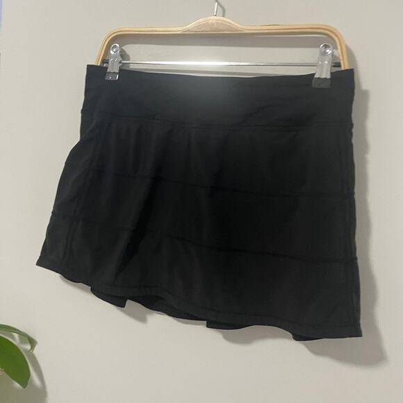 Lululemon Black Pace Revival Skirt Size 6 - Picture 3 of 6